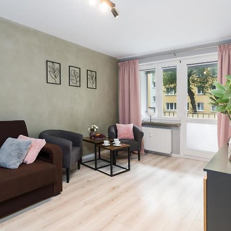 Family Apartment Poznan Rataje By Noclegi Renters מראה חיצוני תמונה